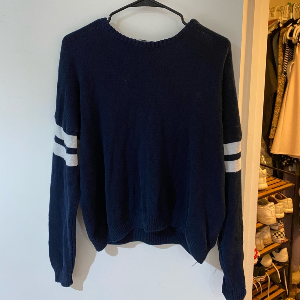 Brandy Melville sweater